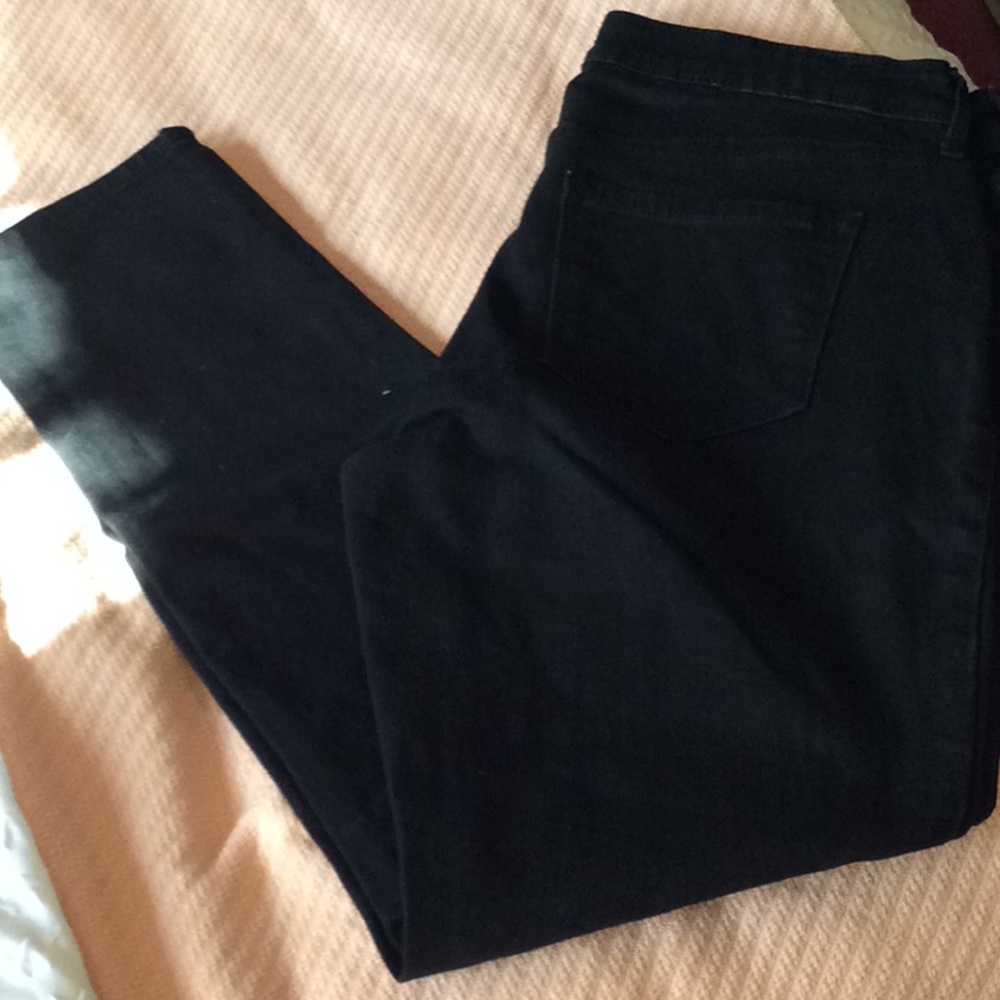 Old Navy Black Skinny Jeans